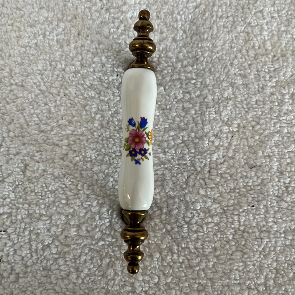 White Porcelain Floral Design Cabinet Drawer Pull Handles